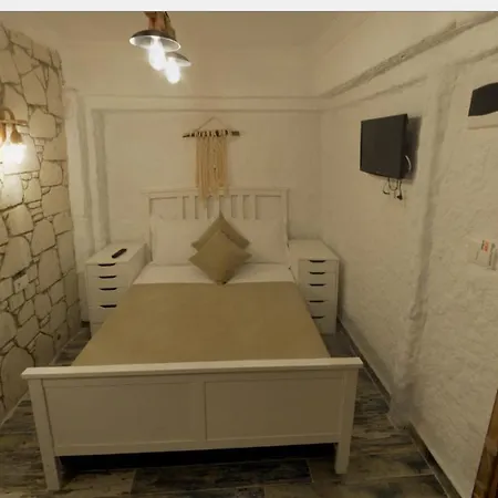 Alacati Sunset Boutique