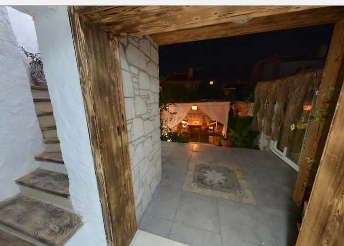 מלון Alacati Sunset Boutique 3*